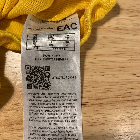 Guess Ribber Bodysuit - Picture 3 of 3